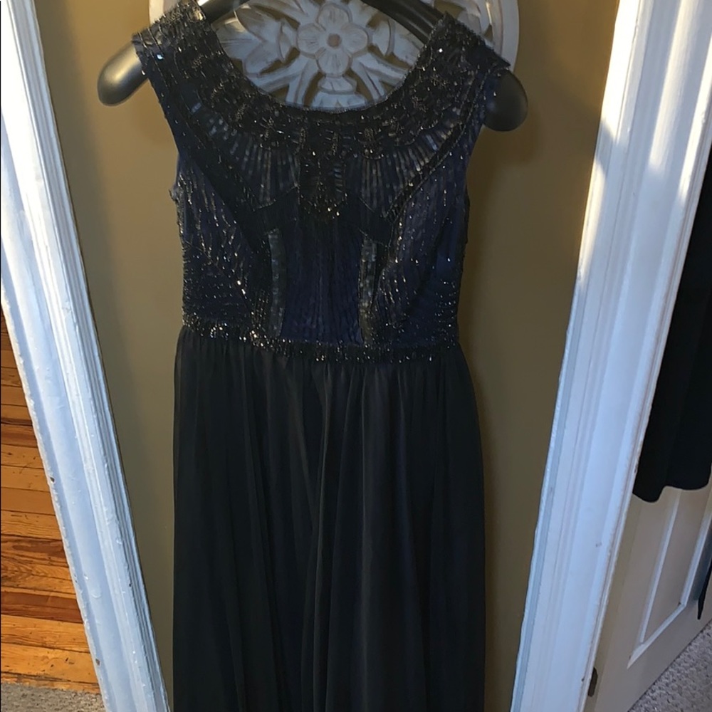 ✨Sale - Aidan  Mattox Sequin Dress Sz 8 - Picture 3 of 6